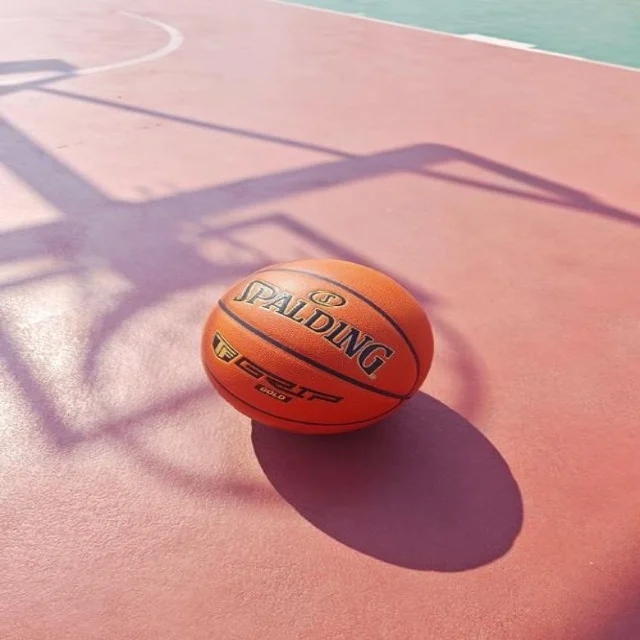 申京季后赛失误回升与火箭内线战术调整背后的深层原因解析 | RAYESPORTS